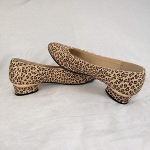 JJ's Leather leopard pumps Sz 9